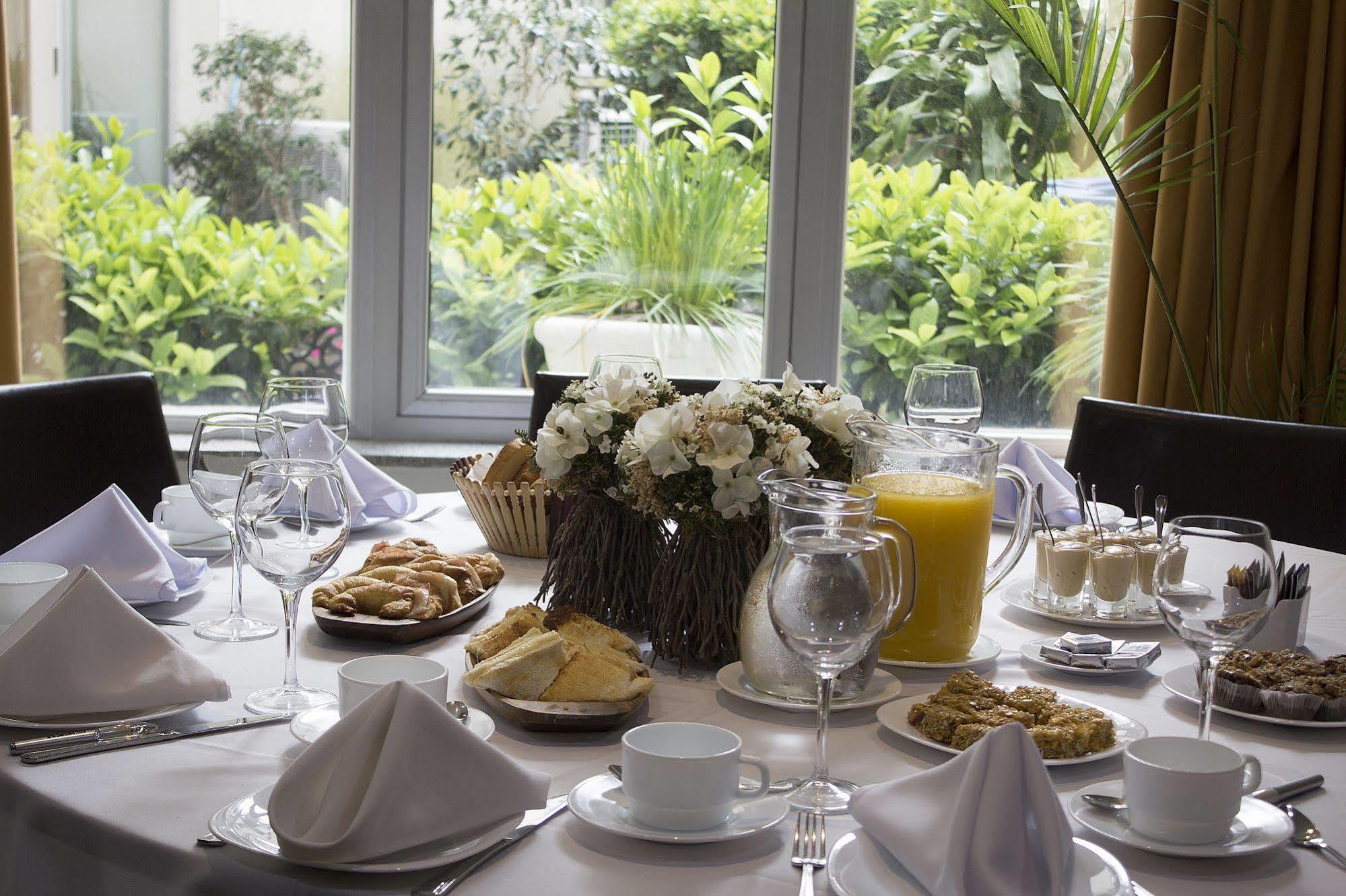 Regency Golf - Hotel Urbano Montevideo Eksteriør bilde